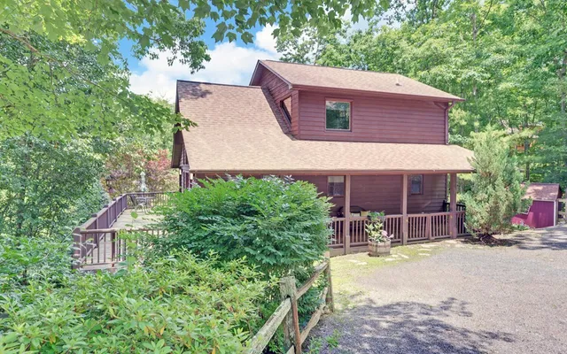 $399,900 | 56 Waxwing Trail, Murphy, NC 28906