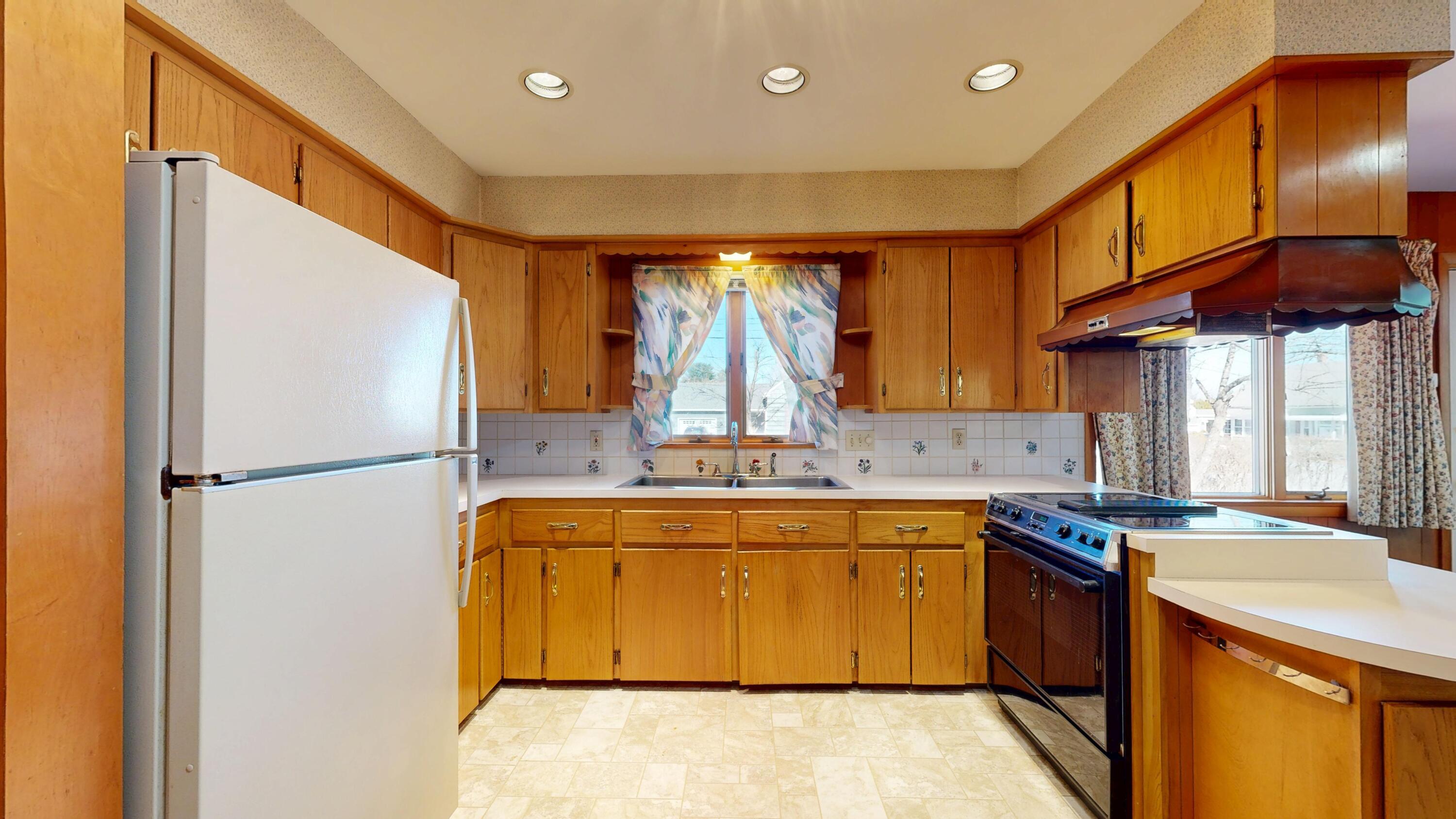 17 Shank Street Lewiston, ME 04240 - Photo 6 of 57 17-Shank-Street-03192026_101243