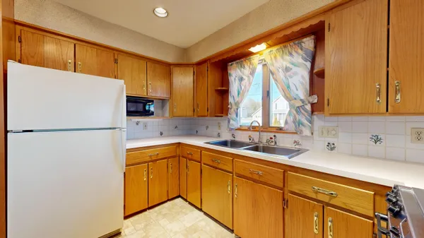 $325,000 | 17 Shank Street, Lewiston, ME 04240