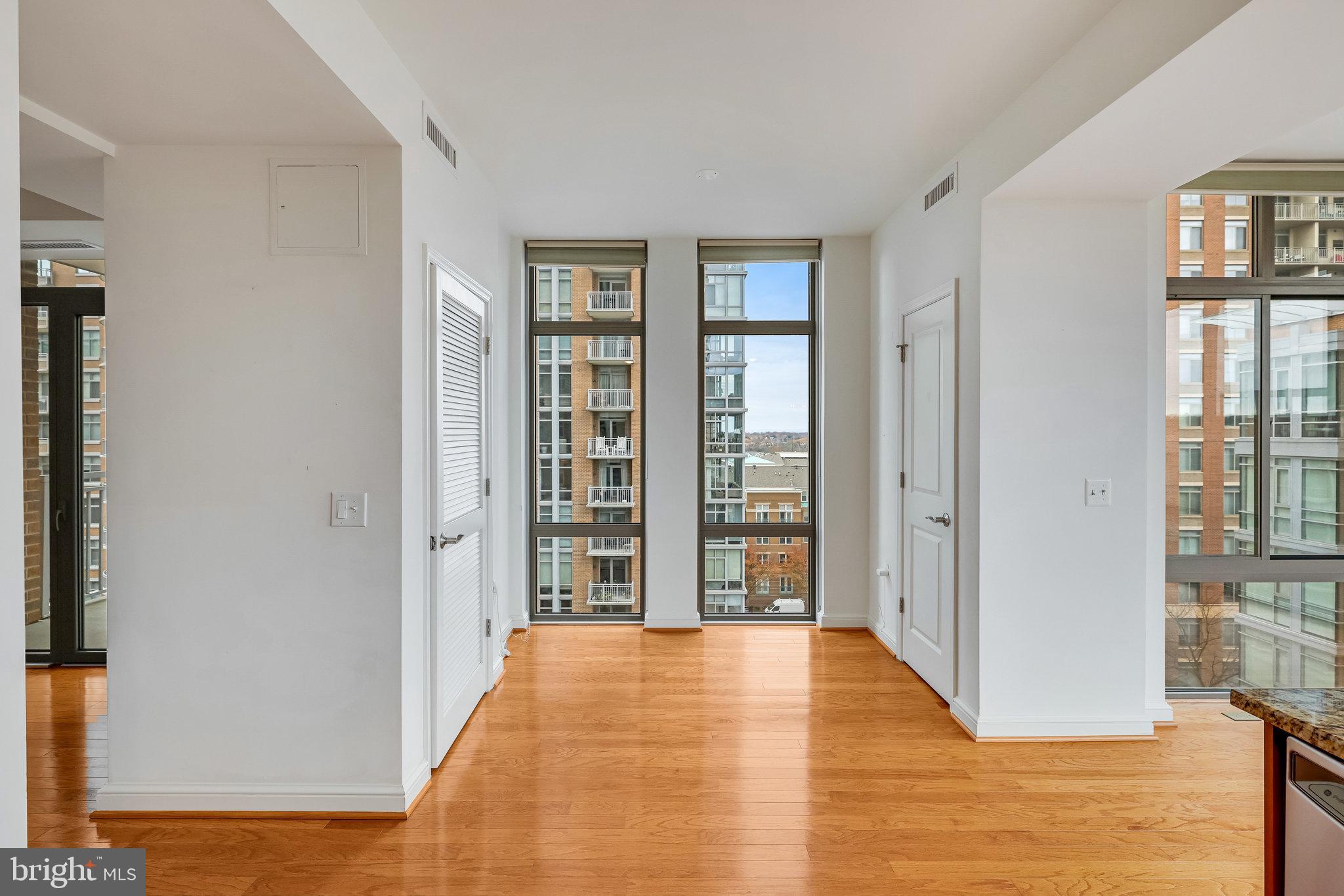 11990 Market Street, Unit 707 Reston, VA 20190 - Photo 16 of 70 Gallery Image 16