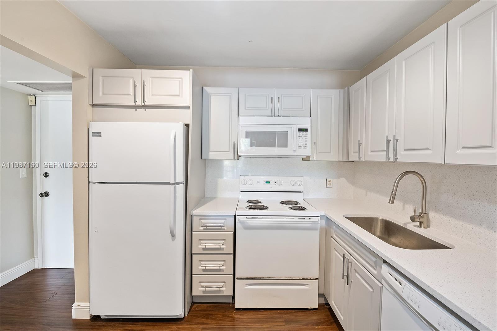 101 East McNab Road, Unit 427 Pompano Beach, FL 33060 - Photo 11 of 15