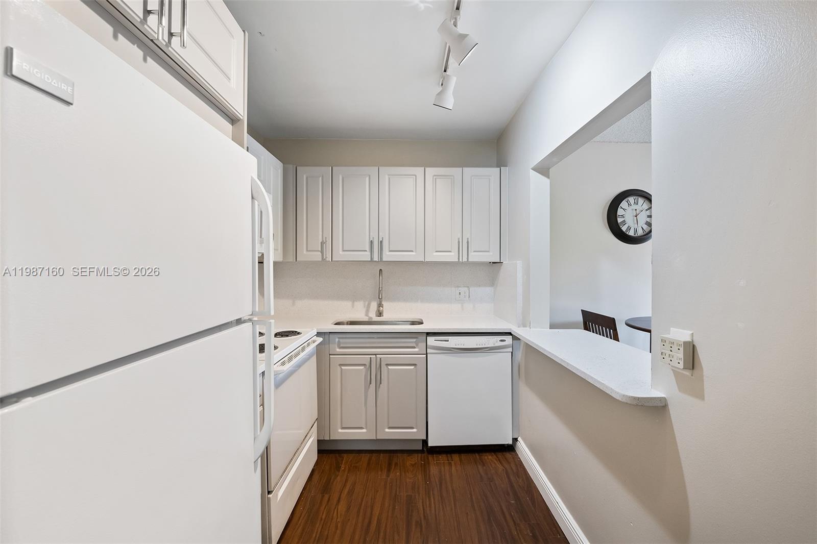 101 East McNab Road, Unit 427 Pompano Beach, FL 33060 - Photo 10 of 15