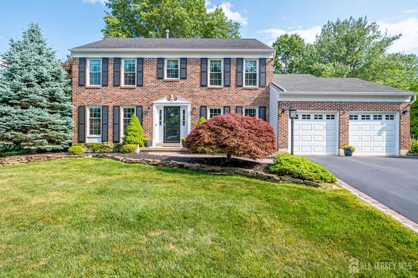 $1,049,900 | 3 Clinton Court, Kendall Park, NJ 08824