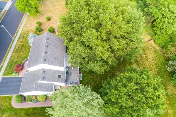 $1,049,900 | 3 Clinton Court, Kendall Park, NJ 08824