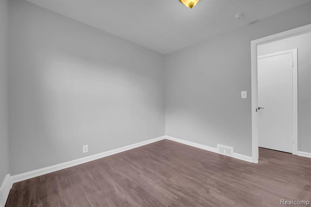 3752 Katherine Street Dearborn, MI 48124 - Photo 16 of 23