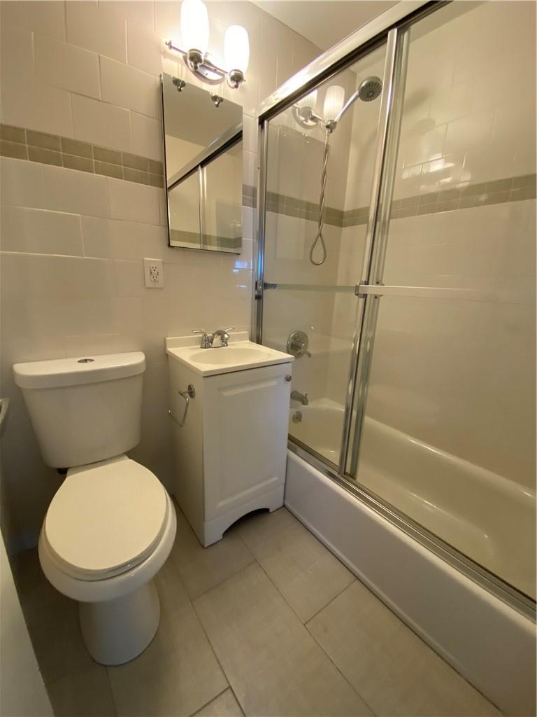 75 Tier Street Bronx, NY 10464 - Photo 6 of 15