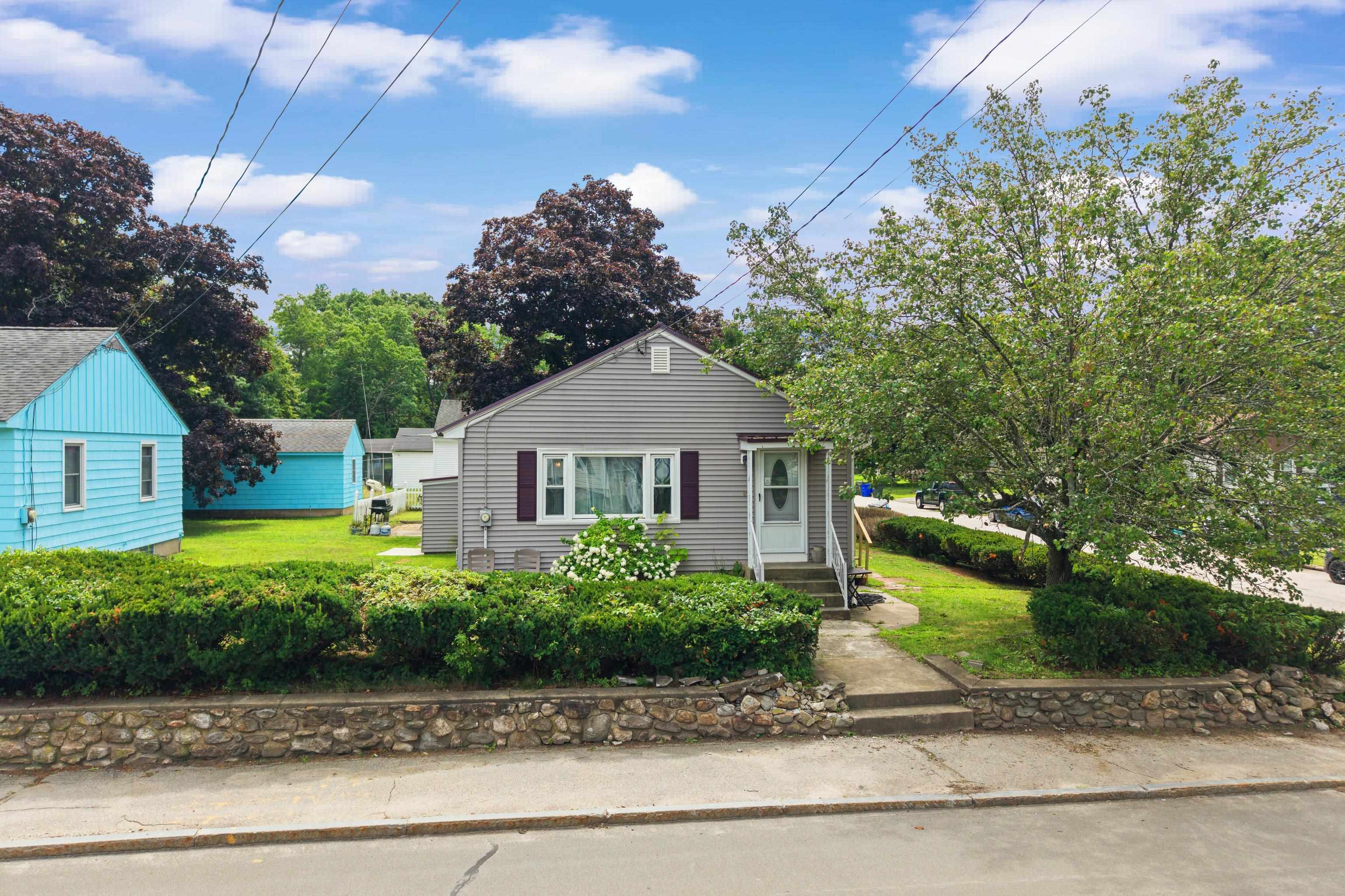 851 Cilley Road Manchester, NH 03103 - Photo 2 of 42 Gallery Image 2