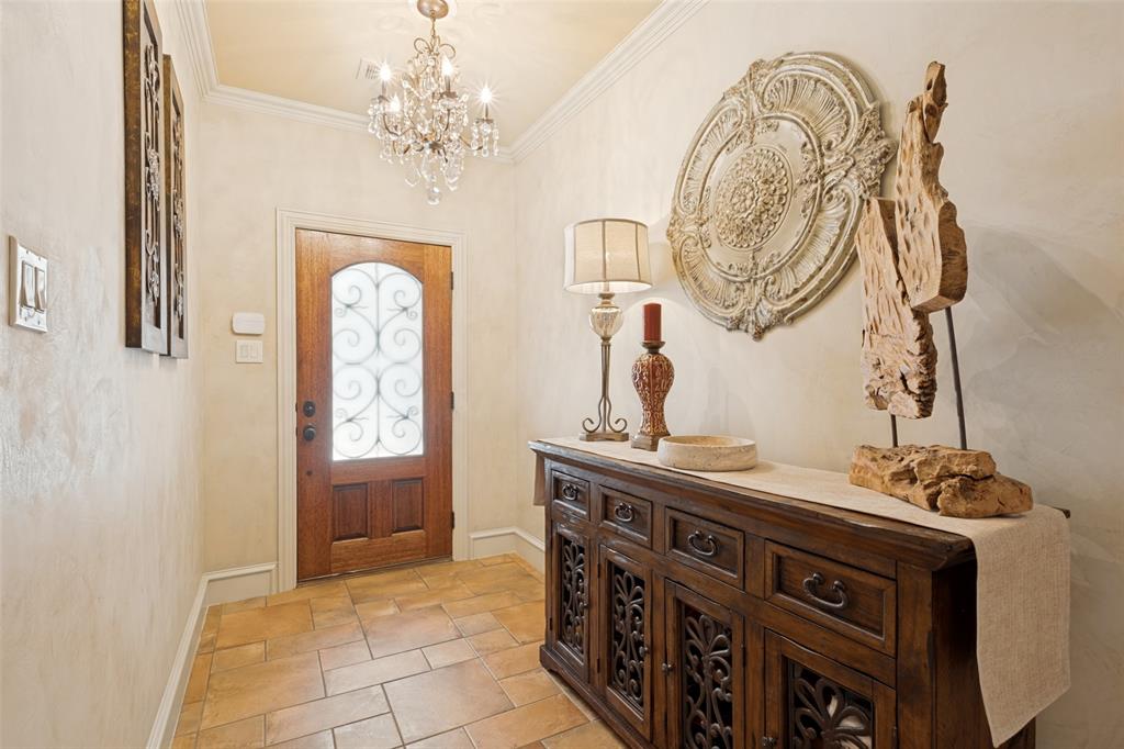 Entry with Venetian Plaster