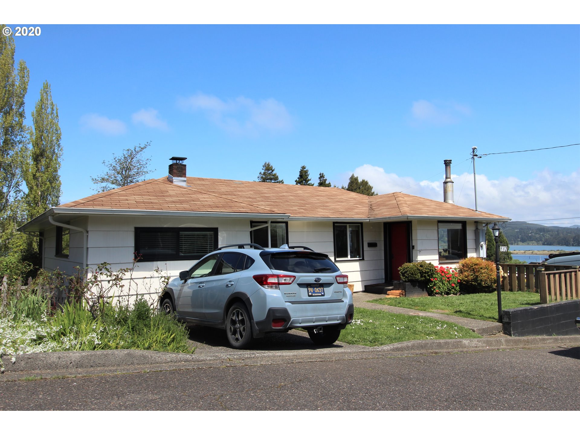 532 State Street North Bend, OR 97459 - Photo 1 of 32