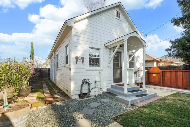 $409,000 | 416 Daisy Avenue, Lodi, CA 95240