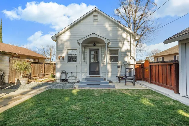 $409,000 | 416 Daisy Avenue, Lodi, CA 95240