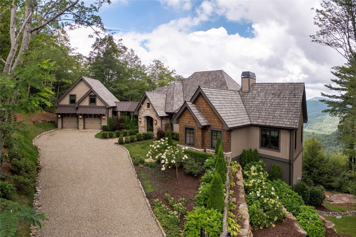 726 East Ridge Road Cashiers, NC 28717 - Photo 9 of 100 Gallery Image 9