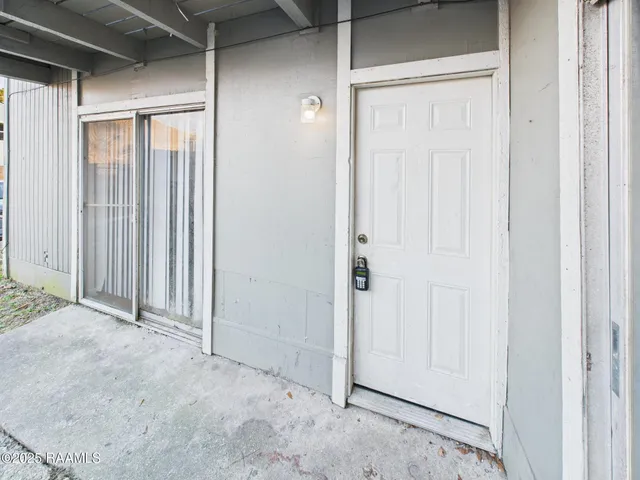 $850 | 506 Fox Run Avenue, Unit 2, Lafayette, LA 70508