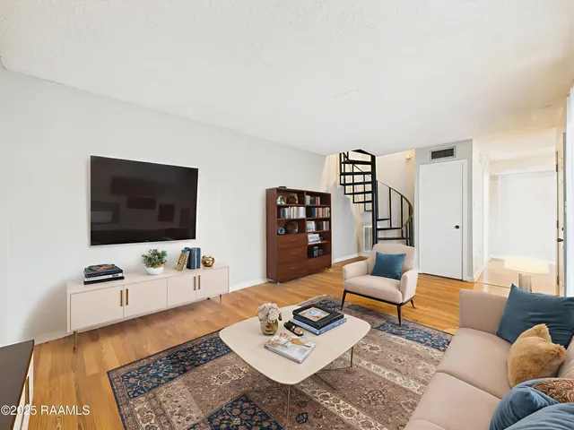 $850 | 506 Fox Run Avenue, Unit 2, Lafayette, LA 70508