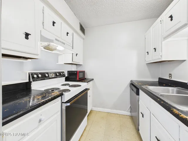 $850 | 506 Fox Run Avenue, Unit 2, Lafayette, LA 70508