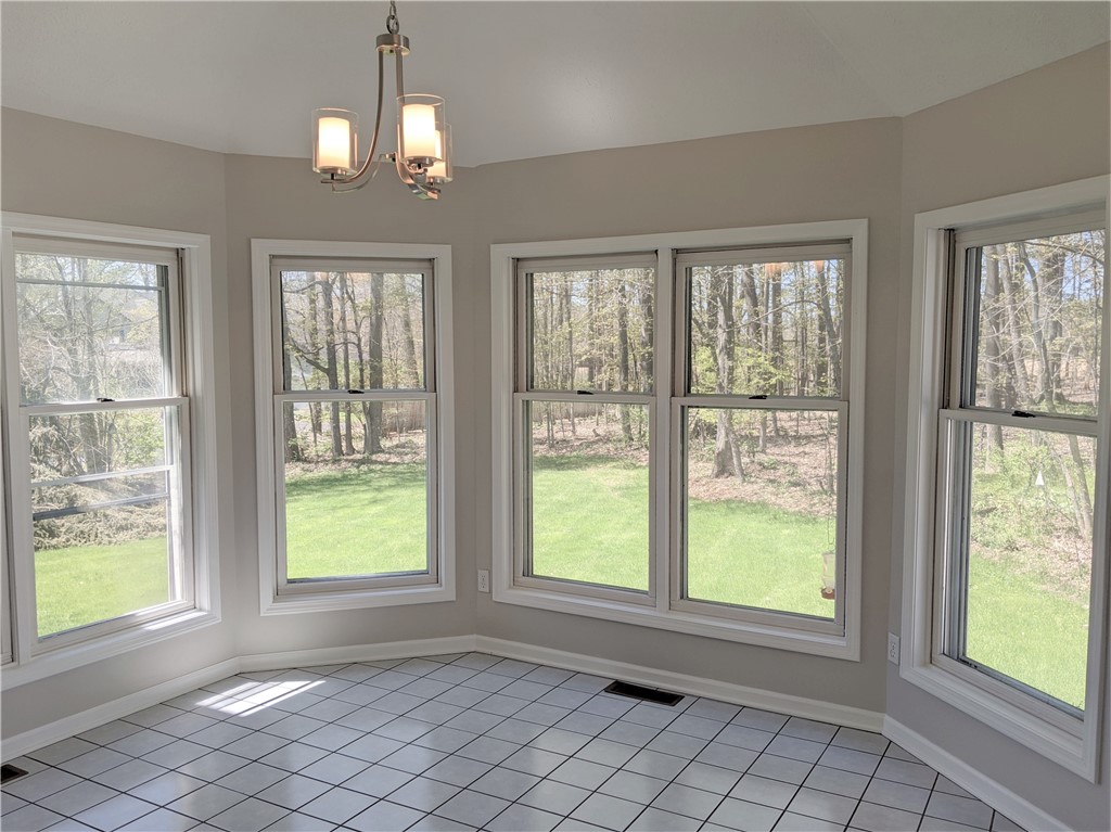 41 Hawks View Mendon, NY 14472 - Photo 5 of 46