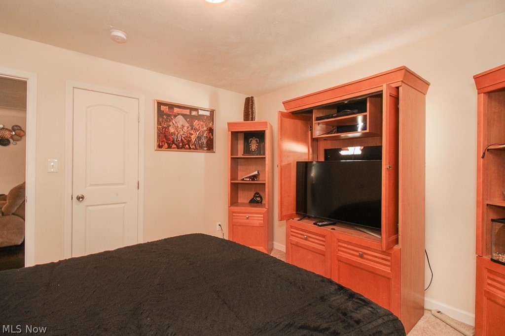 13507 Corby Road Cleveland, OH 44120 - Photo 14 of 29 Gallery Image 14