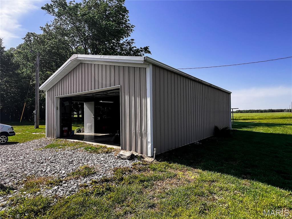 1383 Old Salem Road Kell, IL 62853 - Photo 22 of 28