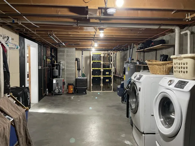 $379,900 | 39 Bullseye Curve Road, Wentworth, NH 03282