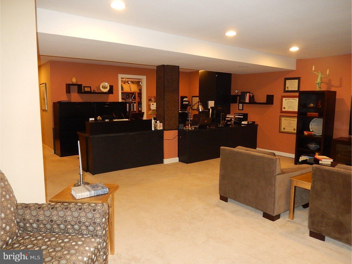 29 Rinehart Road Pottstown, PA 19465 - Photo 8 of 25 Family Room