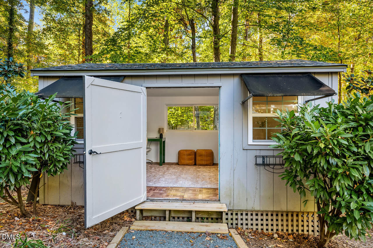 1812 Rolling Road Chapel Hill, NC 27514 - Photo 41 of 72 She Shed