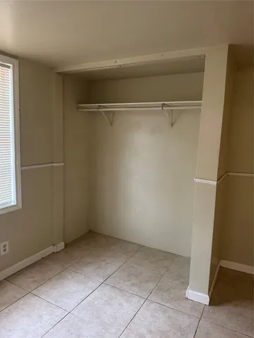 $975 | 900 Mohawk Drive, Montgomery, TX 77316