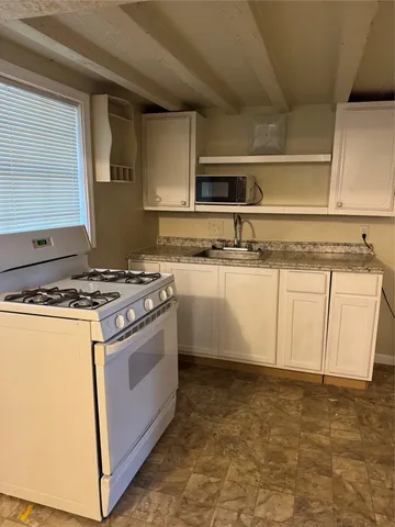 $975 | 900 Mohawk Drive, Montgomery, TX 77316