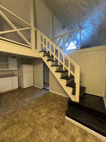 $975 | 900 Mohawk Drive, Montgomery, TX 77316