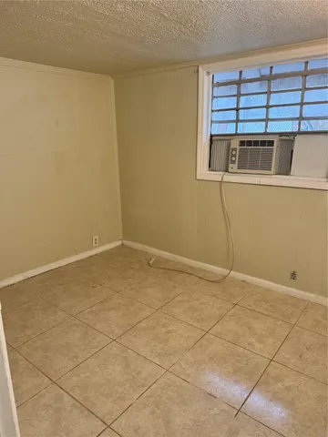 $975 | 900 Mohawk Drive, Montgomery, TX 77316