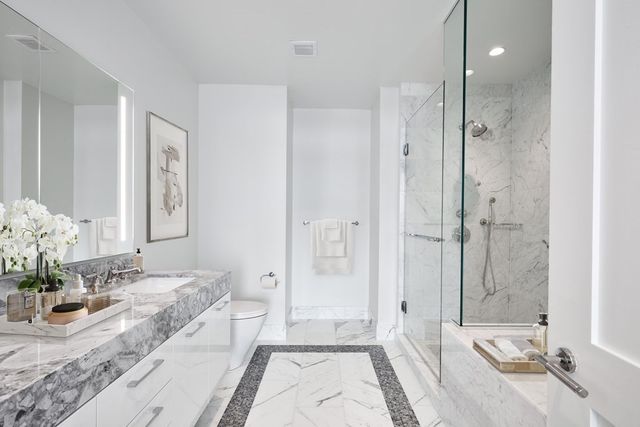 $2,450,000 | 240 Devonshire Street, Unit 4204, Boston, MA 02110