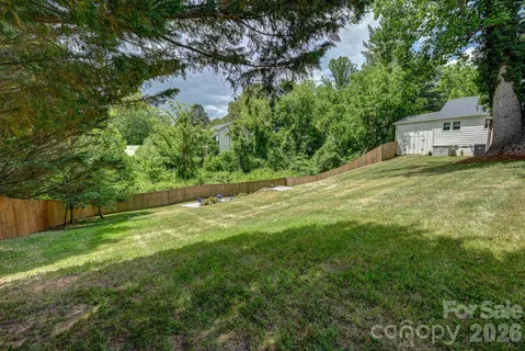 $750,000 | 32 Central Avenue, Weaverville, NC 28787