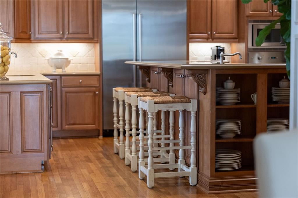 1005 Heards Ferry Road Northwest Sandy Springs, GA 30328 - Photo 12 of 33