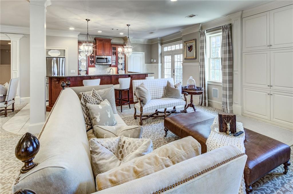 1005 Heards Ferry Road Northwest Atlanta, GA 30328 - Photo 14 of 18