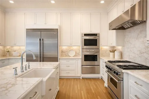 $2,995,000 | 1005 Heards Ferry Road Northwest, Sandy Springs, GA 30328