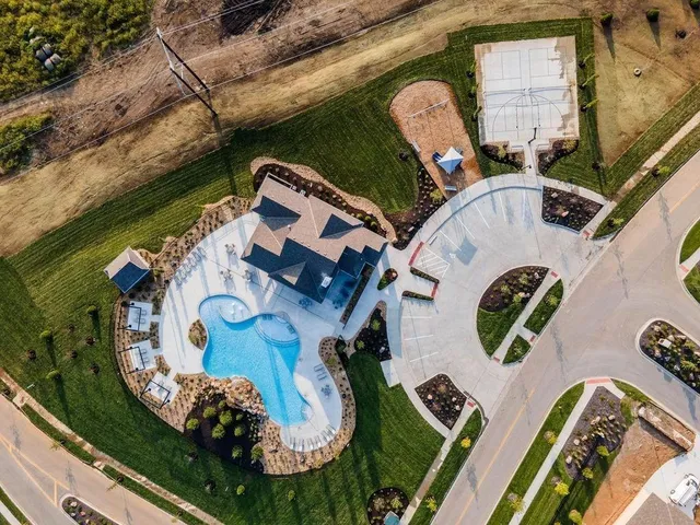 $1,650,000 | 9410 Deer Run Street, Lenexa, KS 66220