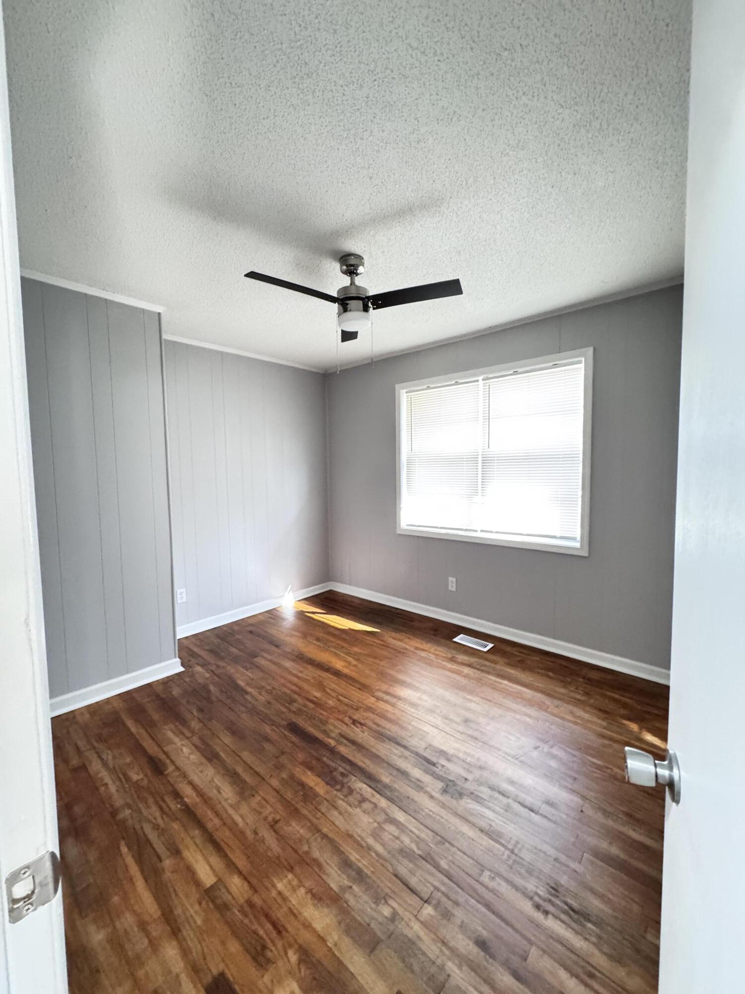 348 Cleveland Street Walterboro, SC 29488 - Photo 14 of 17 348 Cleveland Street