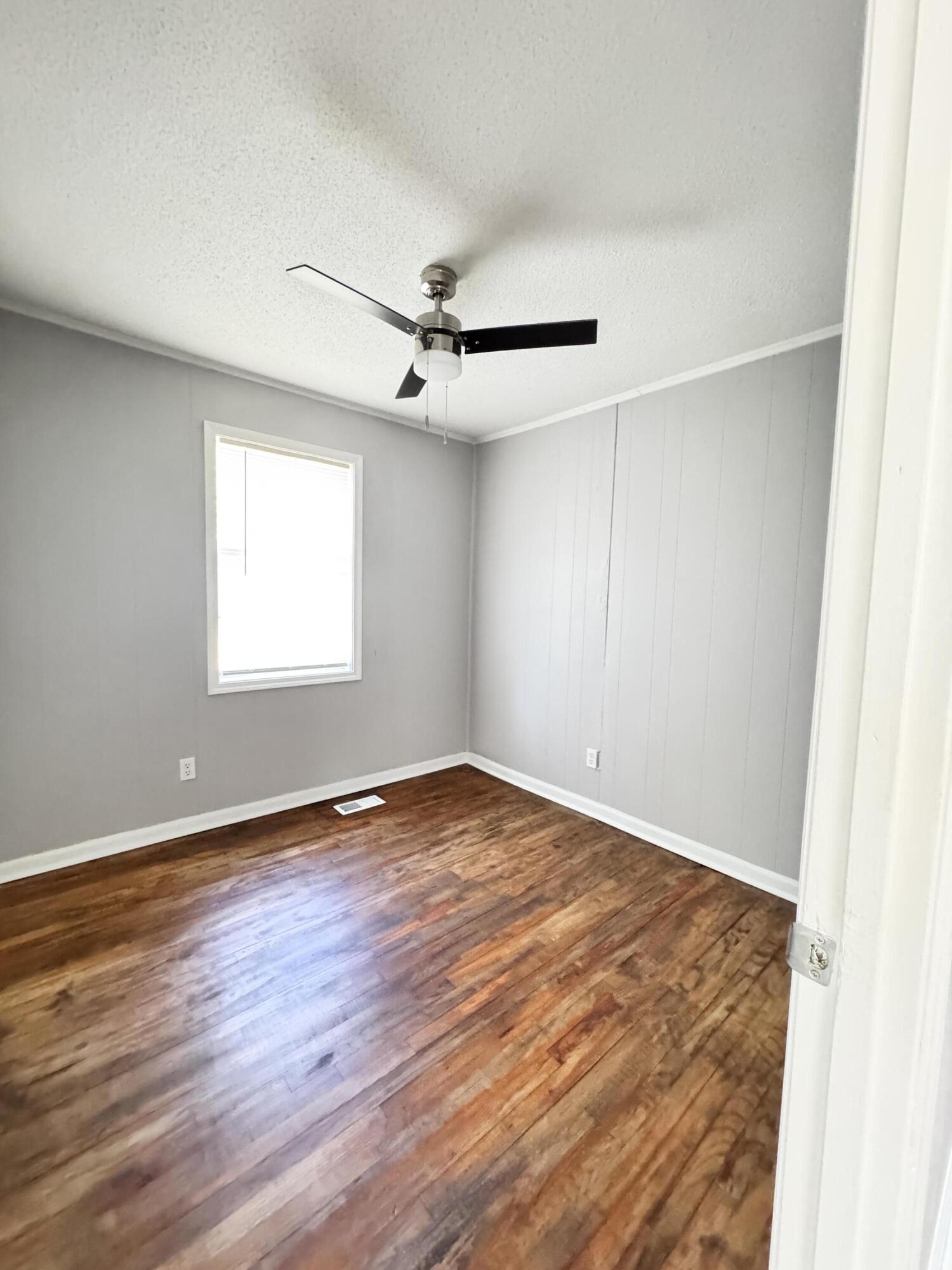 348 Cleveland Street Walterboro, SC 29488 - Photo 16 of 17 348 Cleveland Street