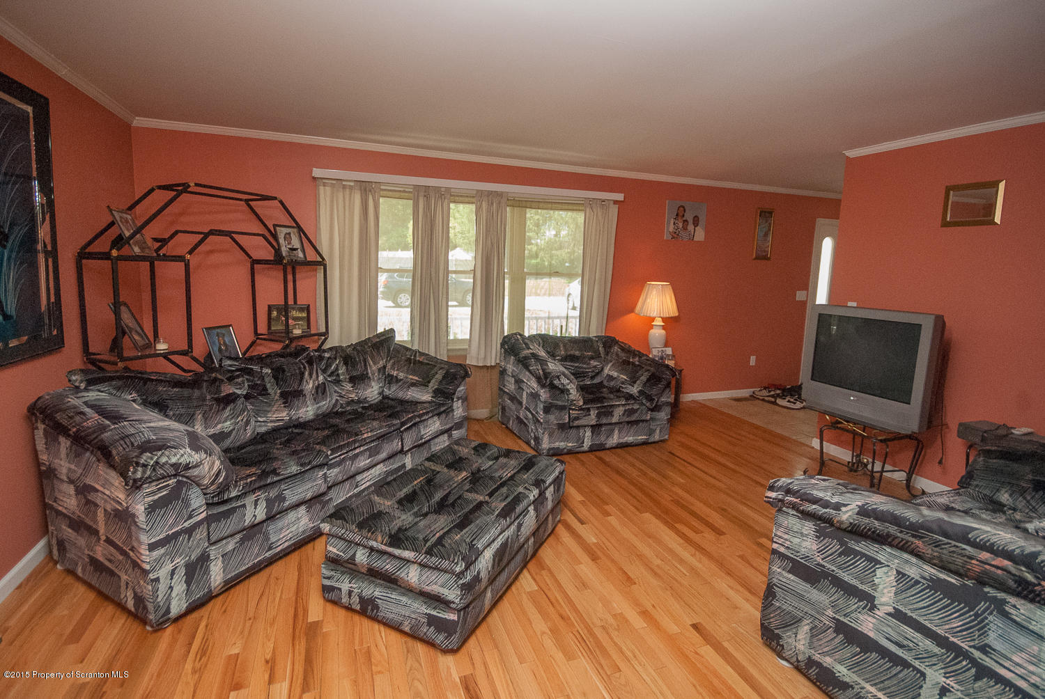 636 White Birch Road Clarks Summit, PA 18411 - Photo 4 of 32 Gallery Image 4