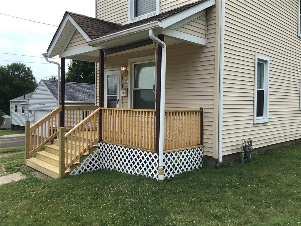 435 Wilson Street Sharon, PA 16146 - Photo 2 of 26