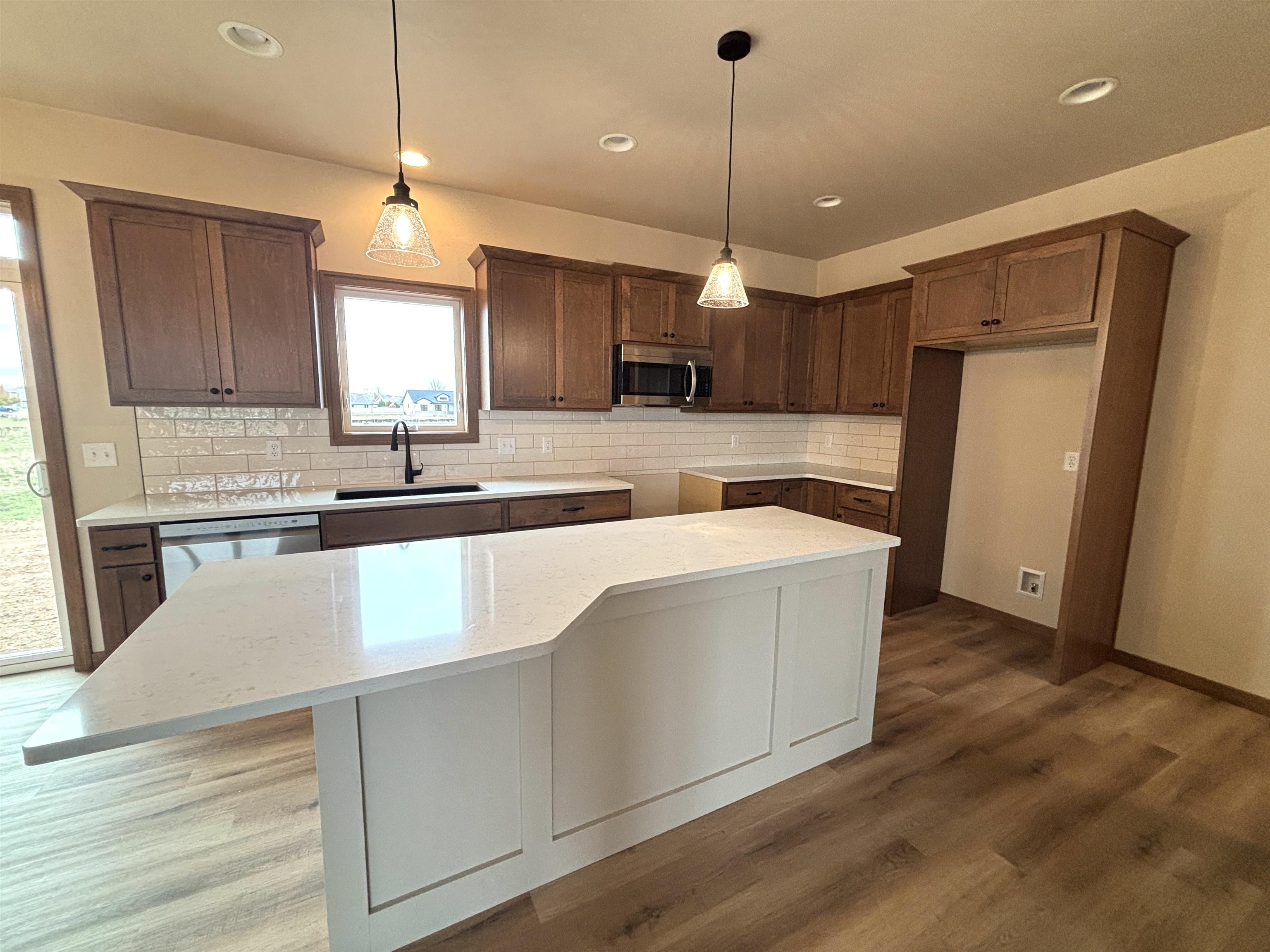 W6538 Breezy Way Appleton, WI 54915 - Photo 6 of 14