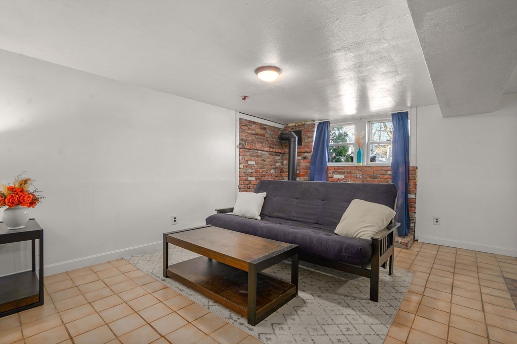 13 Harlow Road Marshfield, MA 02050 - Photo 18 of 28 Gallery Image 18
