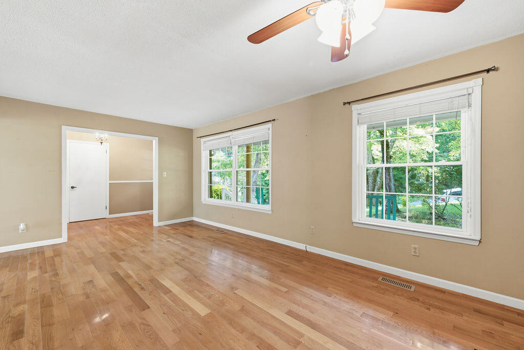 213 Maple Way Ringgold, GA 30736 - Photo 13 of 40 213MapleWay-11
