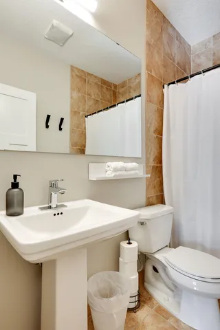 $3,750 | 219 5th Street Southeast, Minneapolis, MN 55414