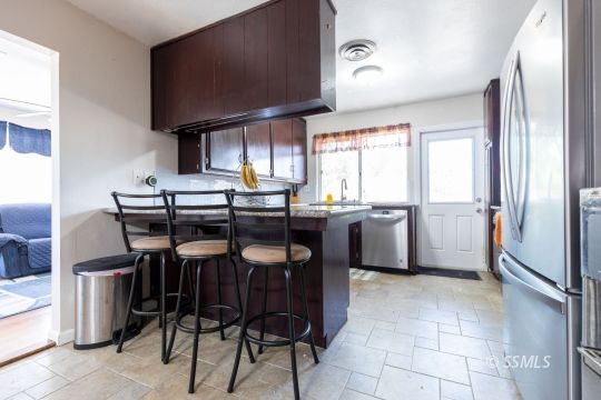 1113 Krista Court Ridgecrest, CA 93555 - Photo 12 of 33