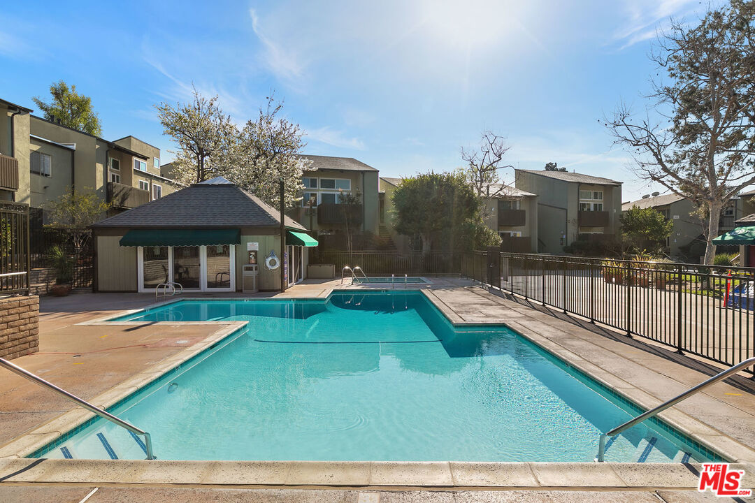 4834 Hollow Corner Road, Unit 402 Culver City, CA 90230 - Photo 6 of 23