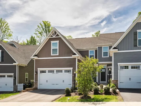 $3,200 | 117 Melinda Court, Sewickley, PA 15143