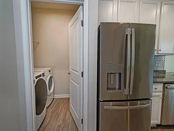 $3,200 | 117 Melinda Court, Sewickley, PA 15143