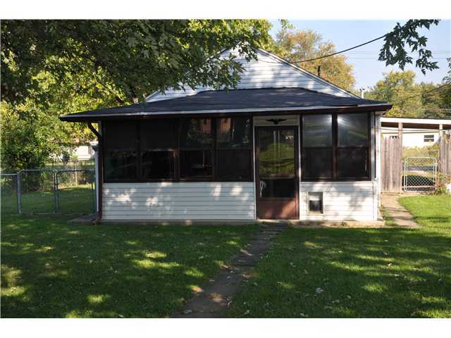 3281 Dover Road Columbus, OH 43204 - Photo 3 of 3