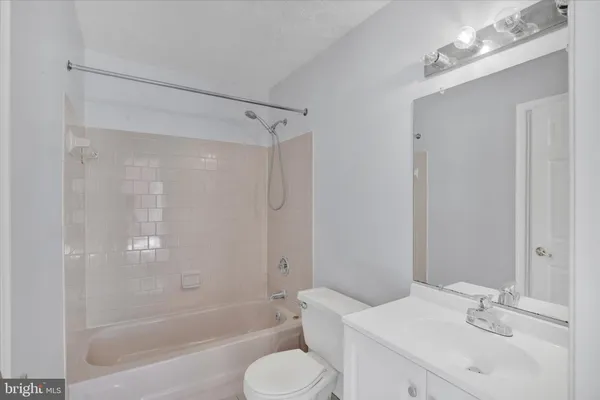 $220,000 | 1710 Landmark Drive, Unit 1L, Forest Hill, MD 21050