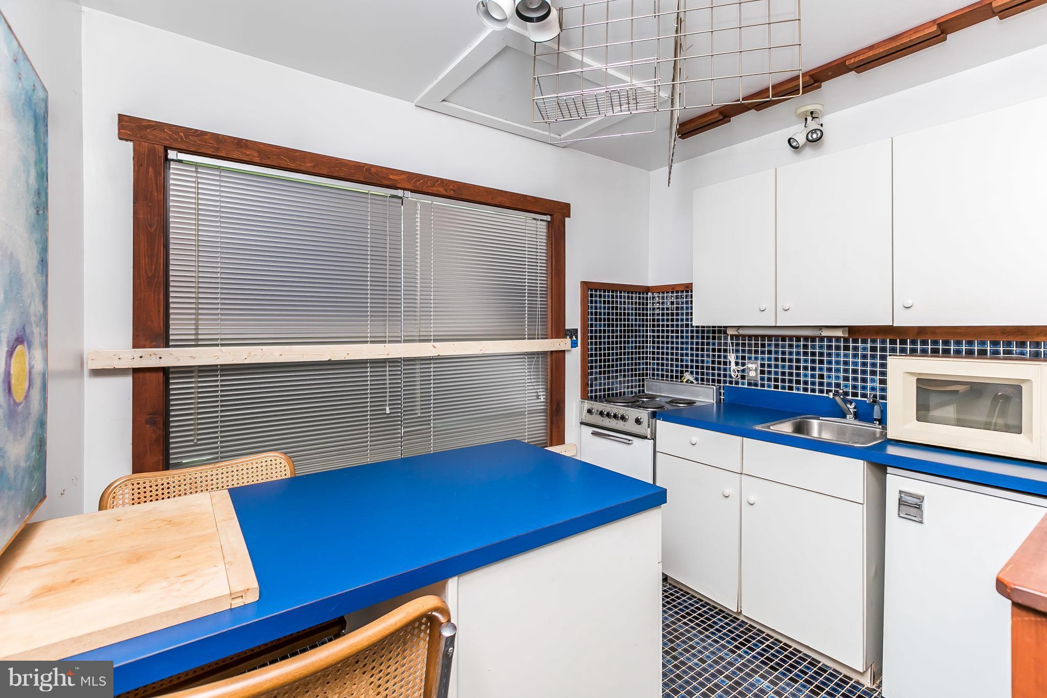 1660 St Margarets Road Annapolis, MD 21409 - Photo 16 of 20 Kitchenette in Additional Living Space